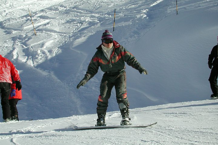 Bob has a go at boarding